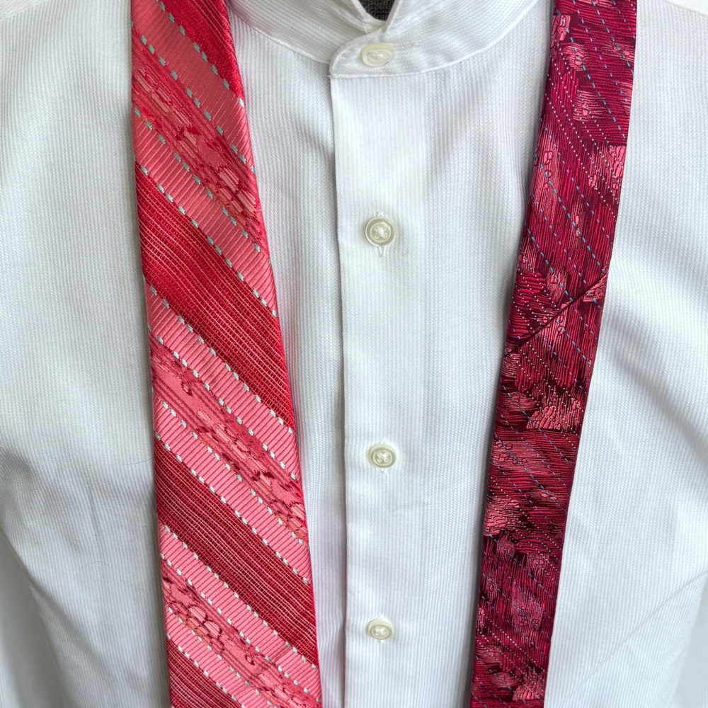 Robert Graham Abstract Repp Tie Pink Red Striped Jacquard Luxury Silk Thick
